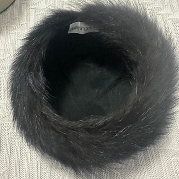 Vintage Bloomingdale\'s black fur cloche hat main image 6